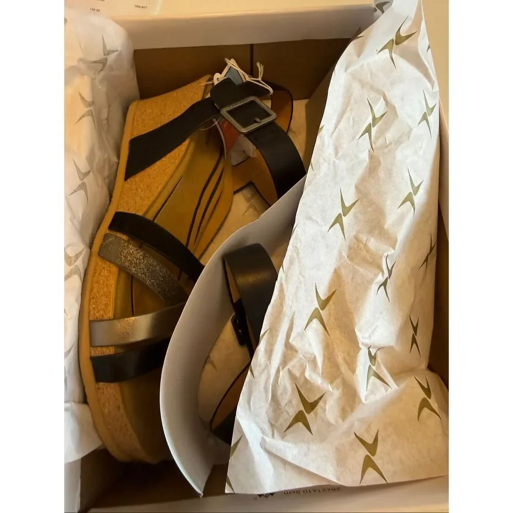Aetrex leather uppers